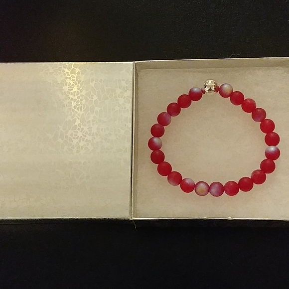 Tropical Red Matte Aurora Bracelet - Picture 8 of 8